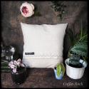 Coussin ptites fleurs mais beige