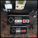 petite pochette manette NES