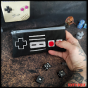 petite pochette manette NES
