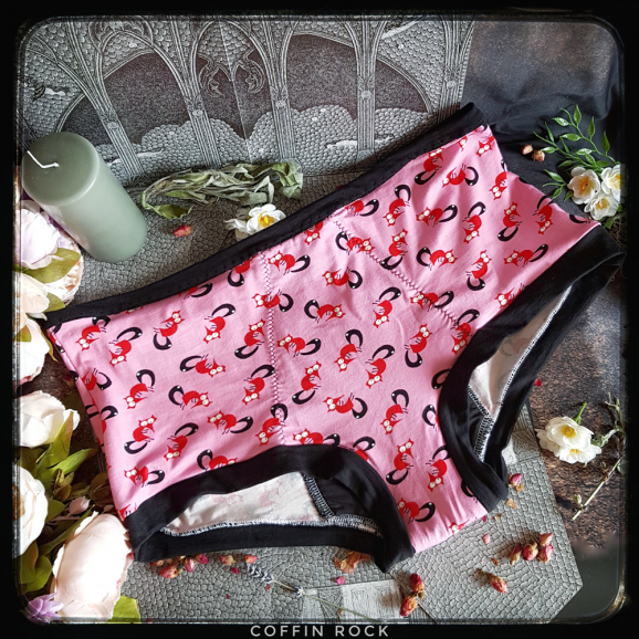 XXS - witchy - Coffinshort - period panty