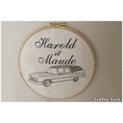 Cadre brodé Harold et Maude