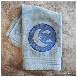 Serviette brodée lune