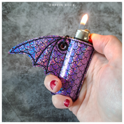 étui à briquet - bat - violet à écailles