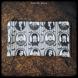 Pochette Addams