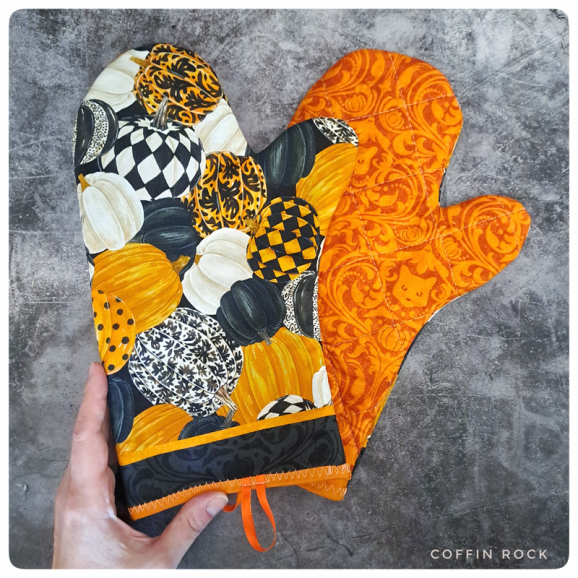 Oven glove - tea time