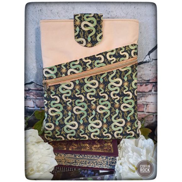 Snakes - ACADEMIA POUCH