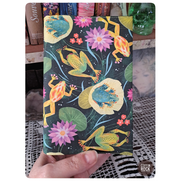 les grenouilles - Housse de livre adaptative