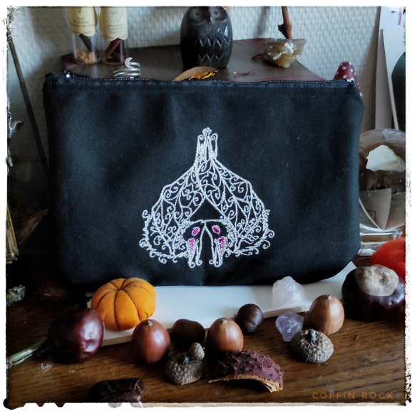 Pochette chauve-souris